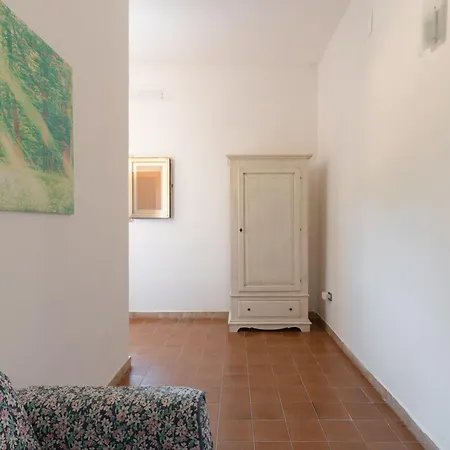 Casa Domitia Holiday home