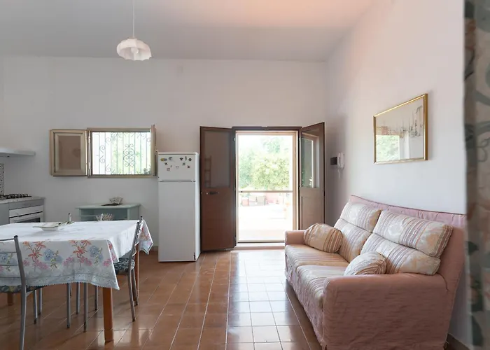 Casa Domitia בית נופש *